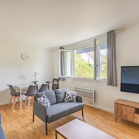 Apartment Elegant T3 Avec Terrasse Privee Sceaux (Hauts-de-Seine)